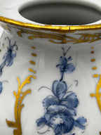 Tisanière sur réchaud (ou chauffe théière)en porcelaine à décore floral bleu et rehauts or