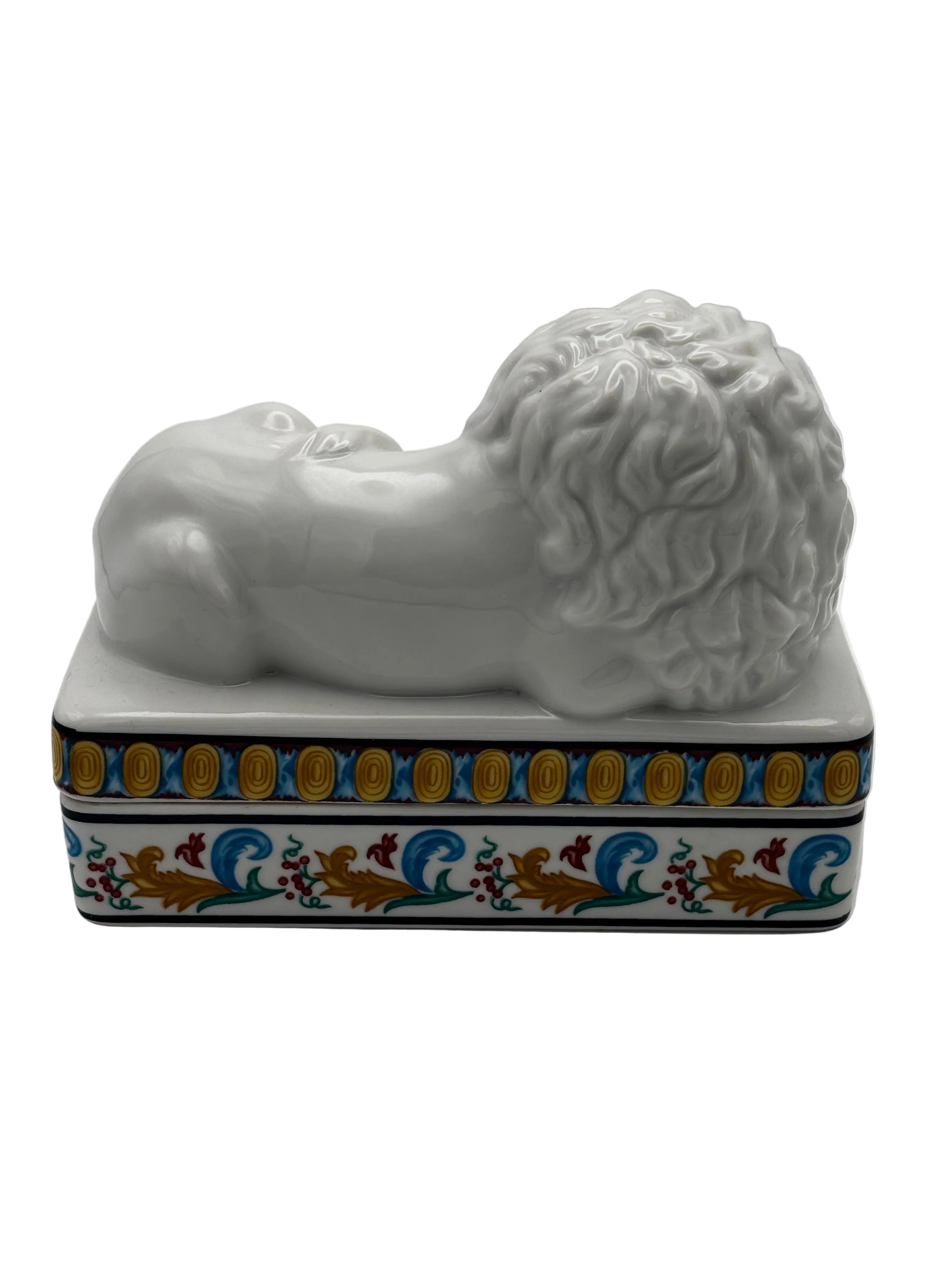 Lion Impérial Collection"Palais  de Versailles"1979.Edition exclusive Elizabeth Arden