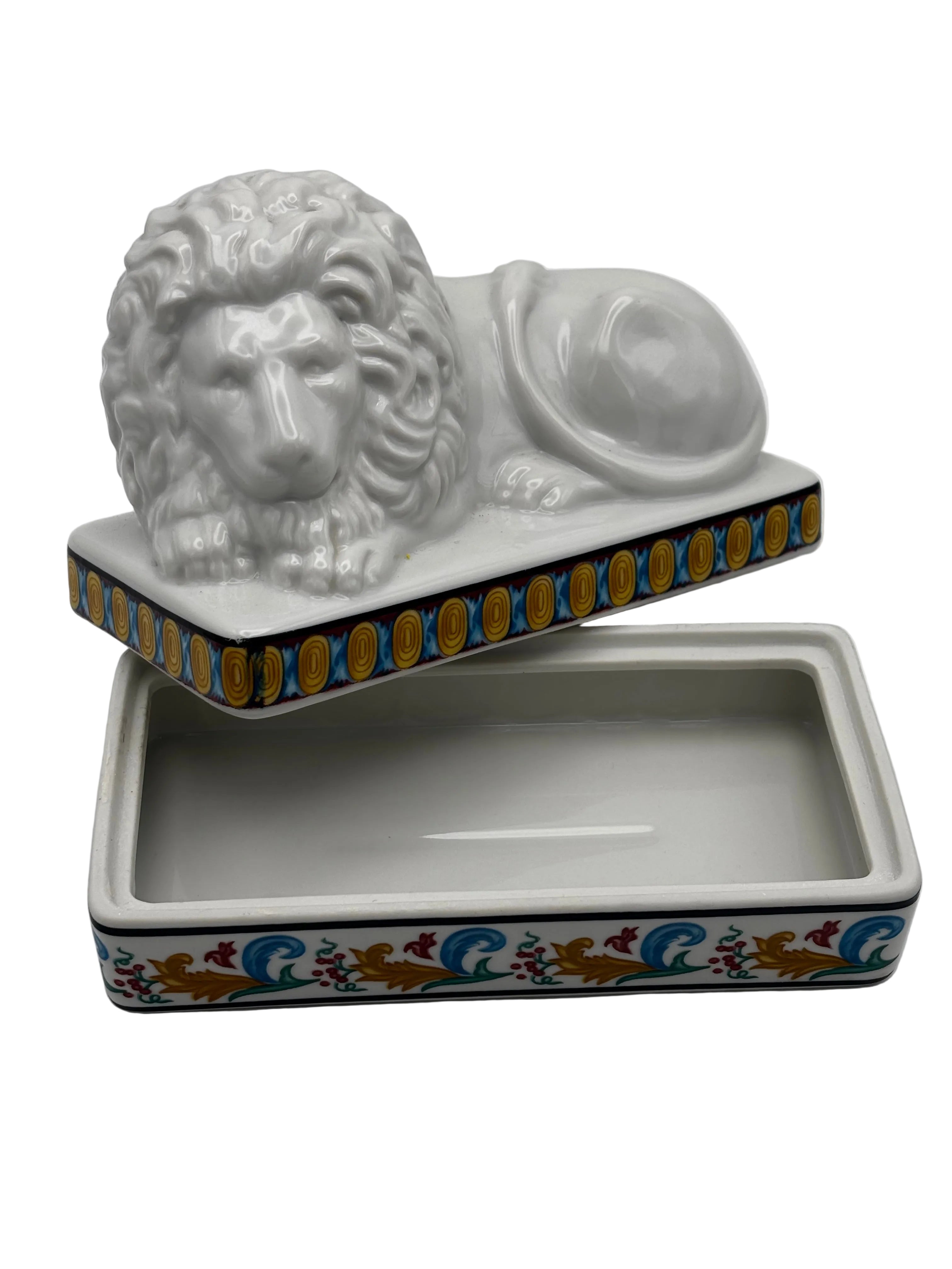 Lion Impérial Collection"Palais  de Versailles"1979.Edition exclusive Elizabeth Arden