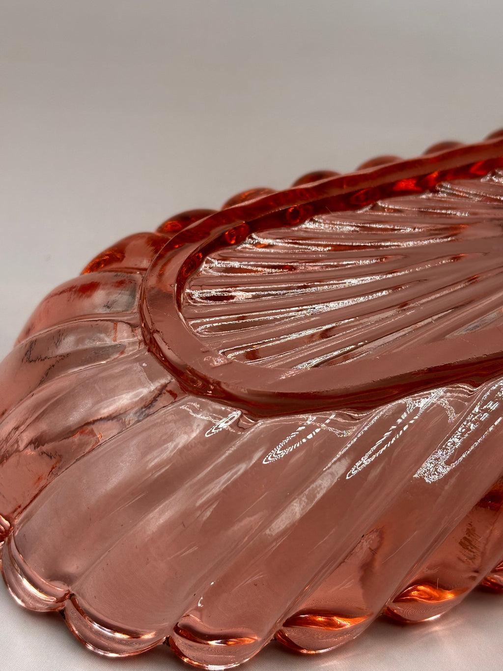 Ensemble Baccarat "Bambou"en cristal teinté rose saumon