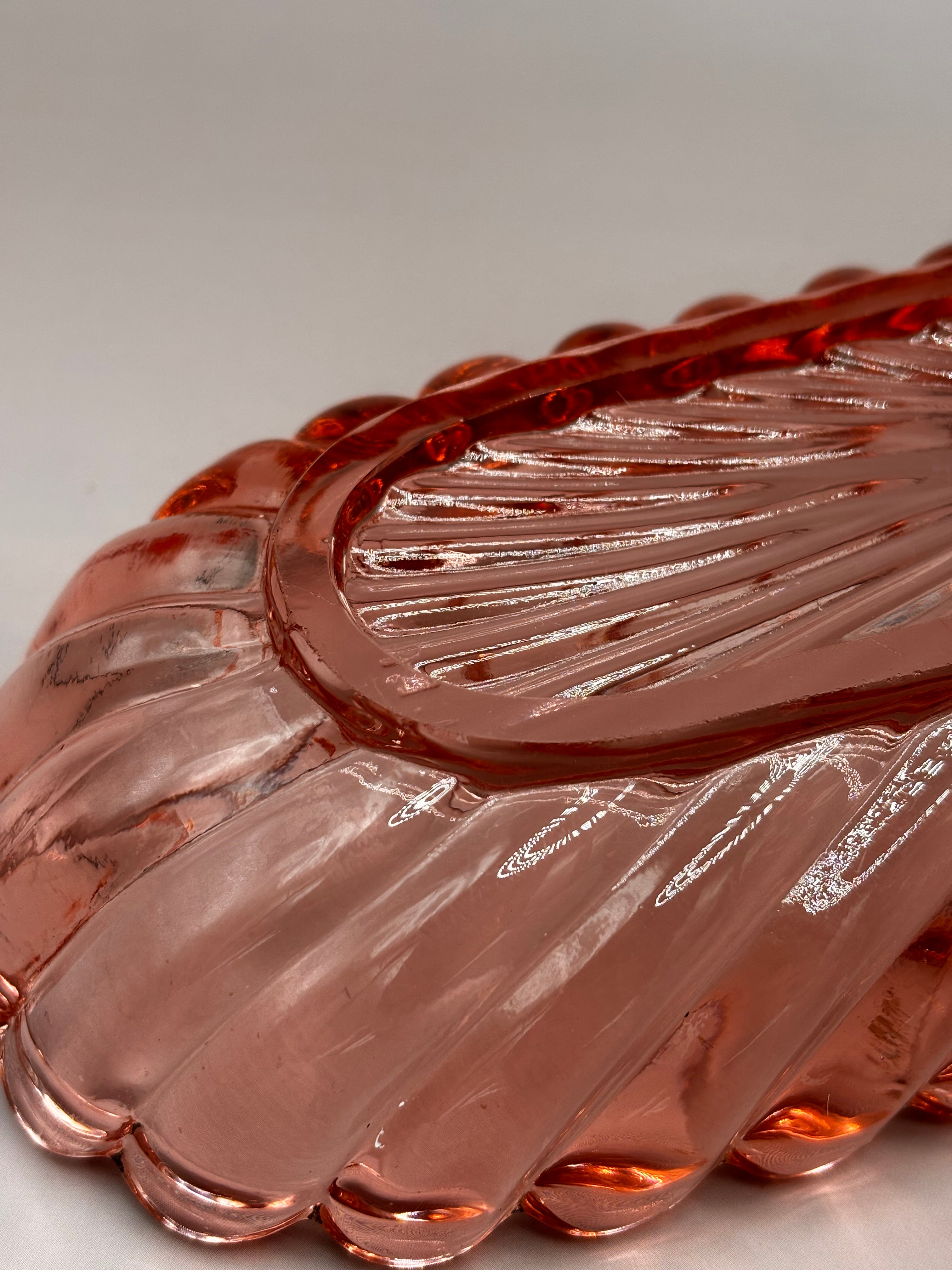 Ensemble Baccarat "Bambou"en cristal teinté rose saumon