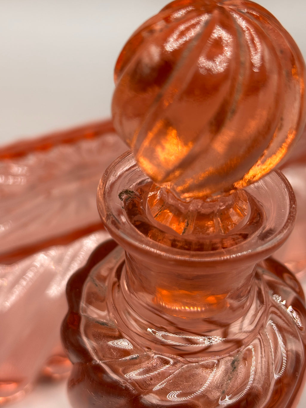Ensemble Baccarat "Bambou"en cristal teinté rose saumon