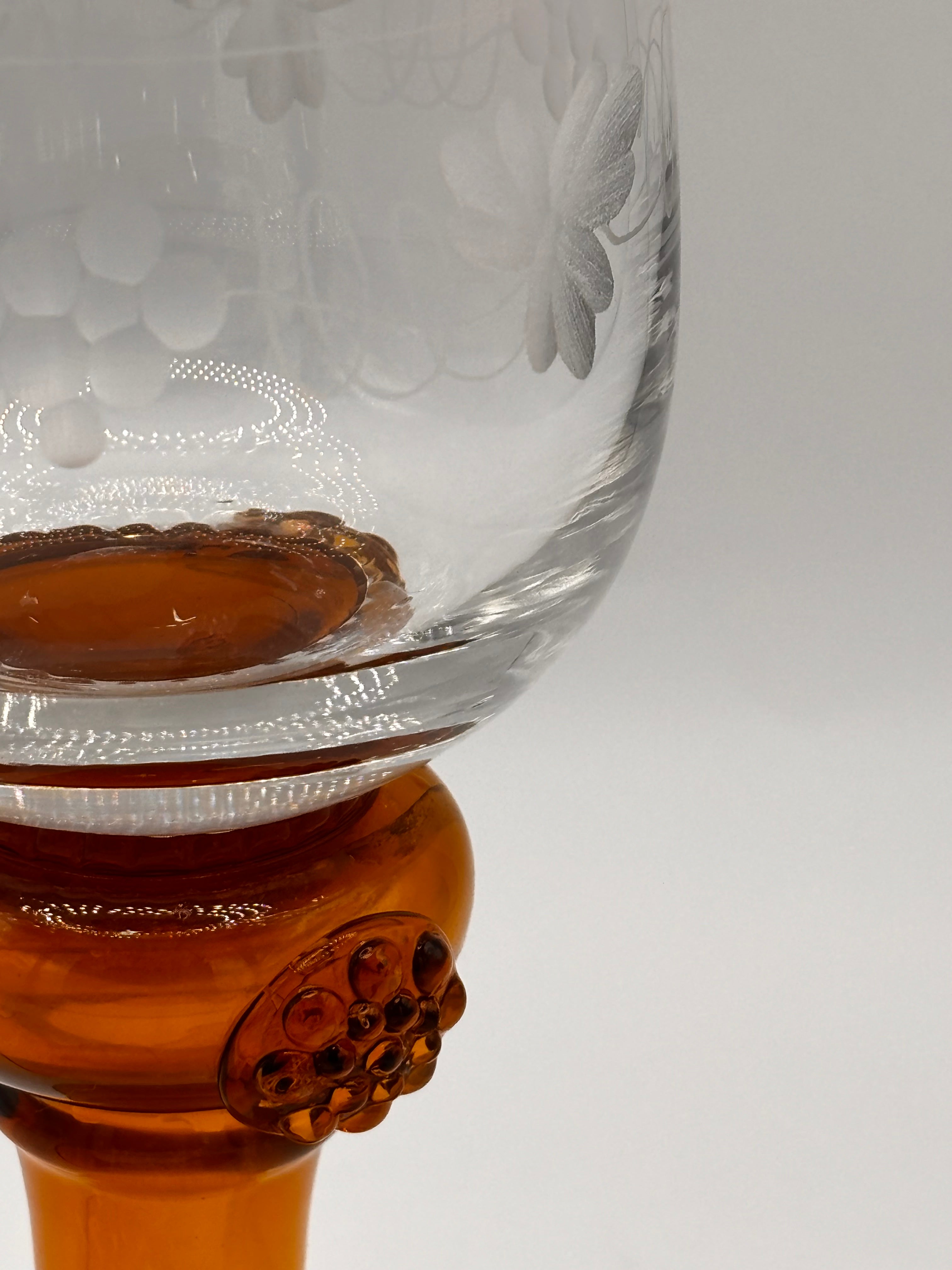 Paire de verres  Rômer en verre soufflé et gravé
