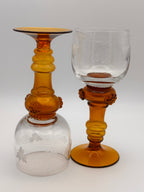 Paire de verres  Rômer en verre soufflé et gravé