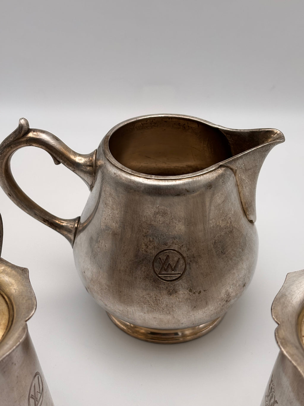 Crémiers Christofle et pot à lait Krupp Berndorf en métal argenté – vue 10
