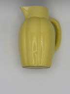 Pichet vintage en faïence émaillée jaune pastel – vue 5