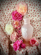 Vase aux roses en verre Givré Art Déco