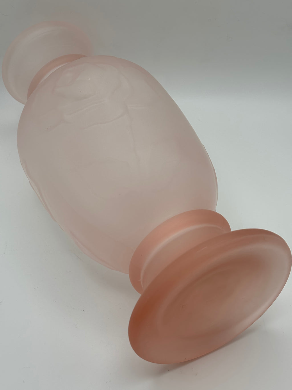 Vase aux roses en verre Givré Art Déco