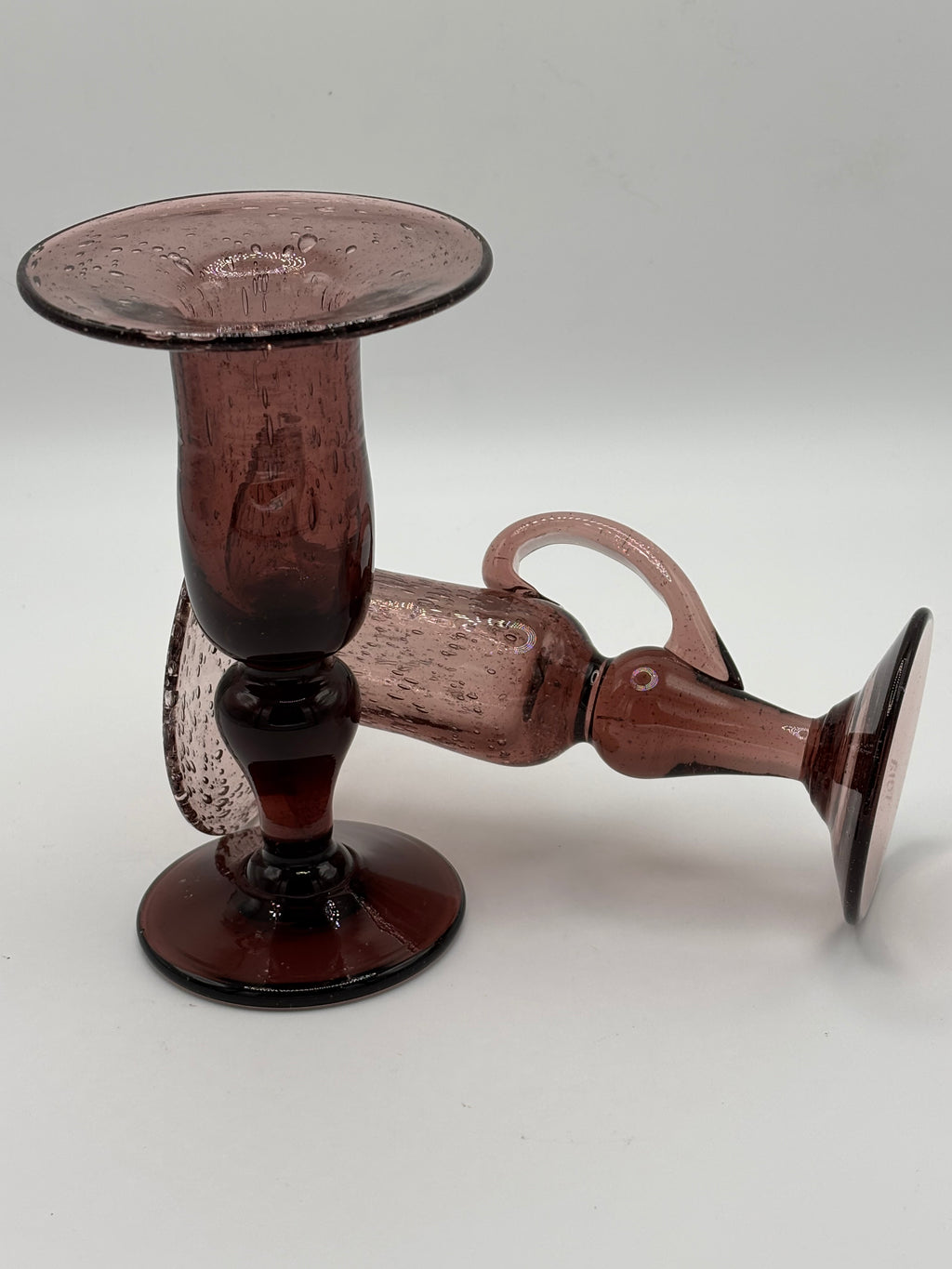 Paire de bougeoirs en verre soufflé signés  Biot années 1970