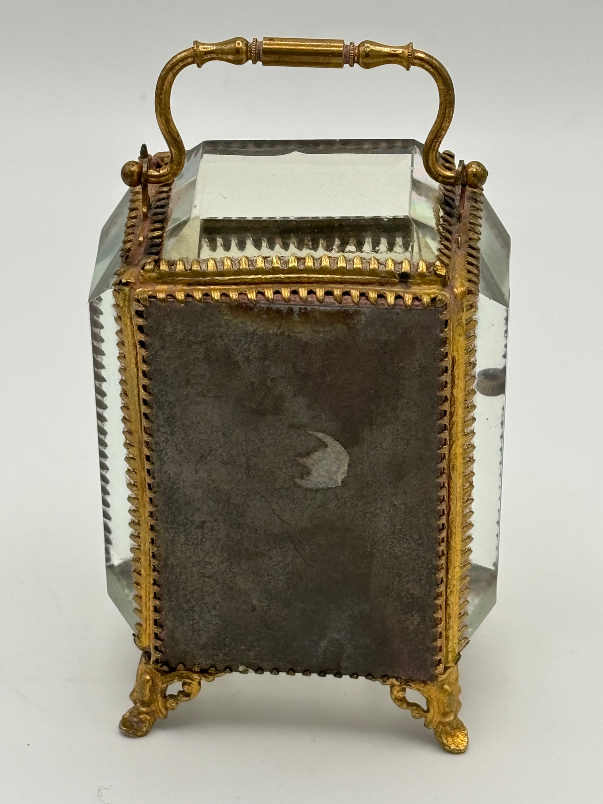Vitrine porte-montre à gousset en verre biseauté et laiton – vue 3