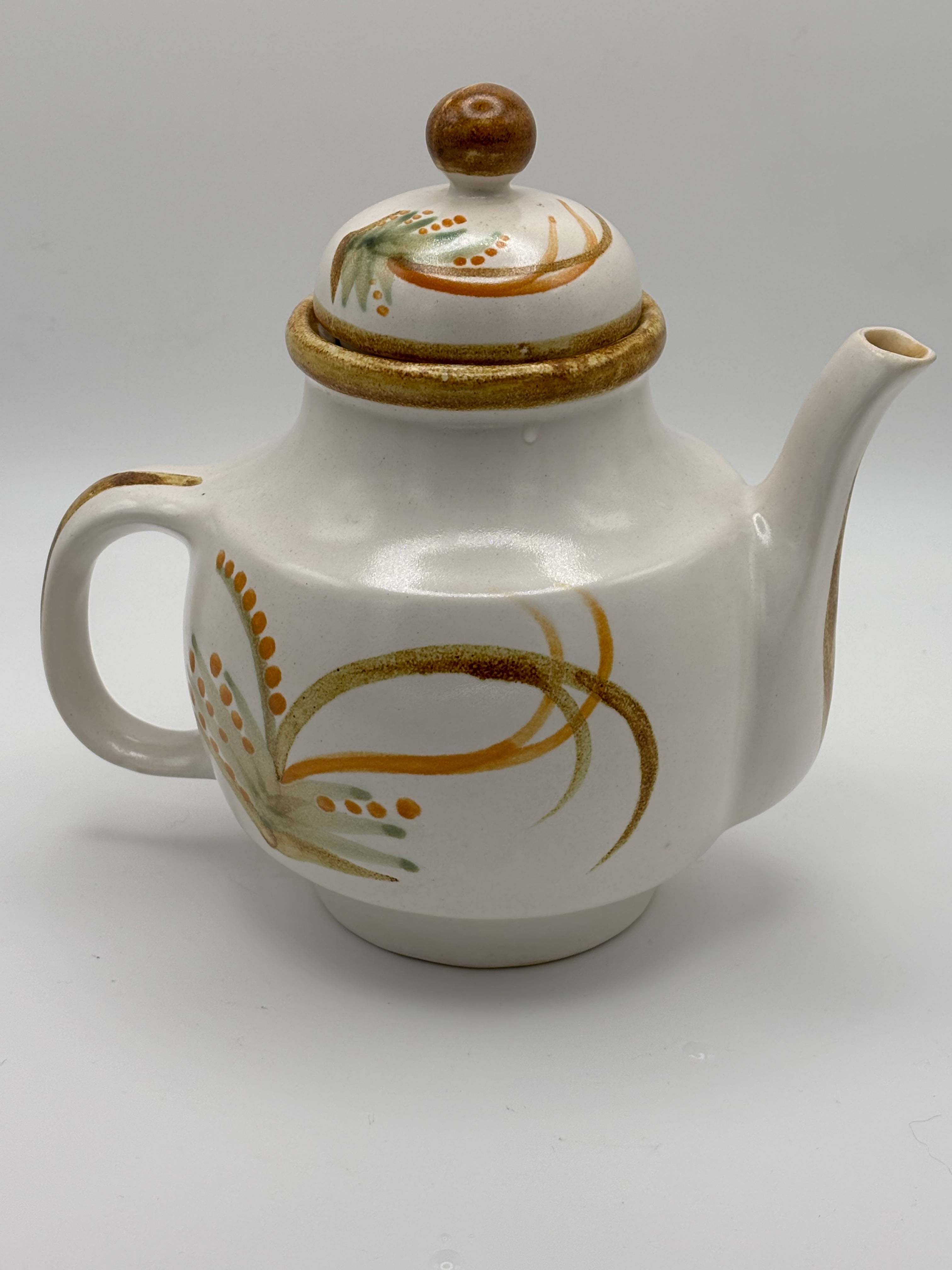 Théière en grès émaillé de la faïencerie Henriot Quimper