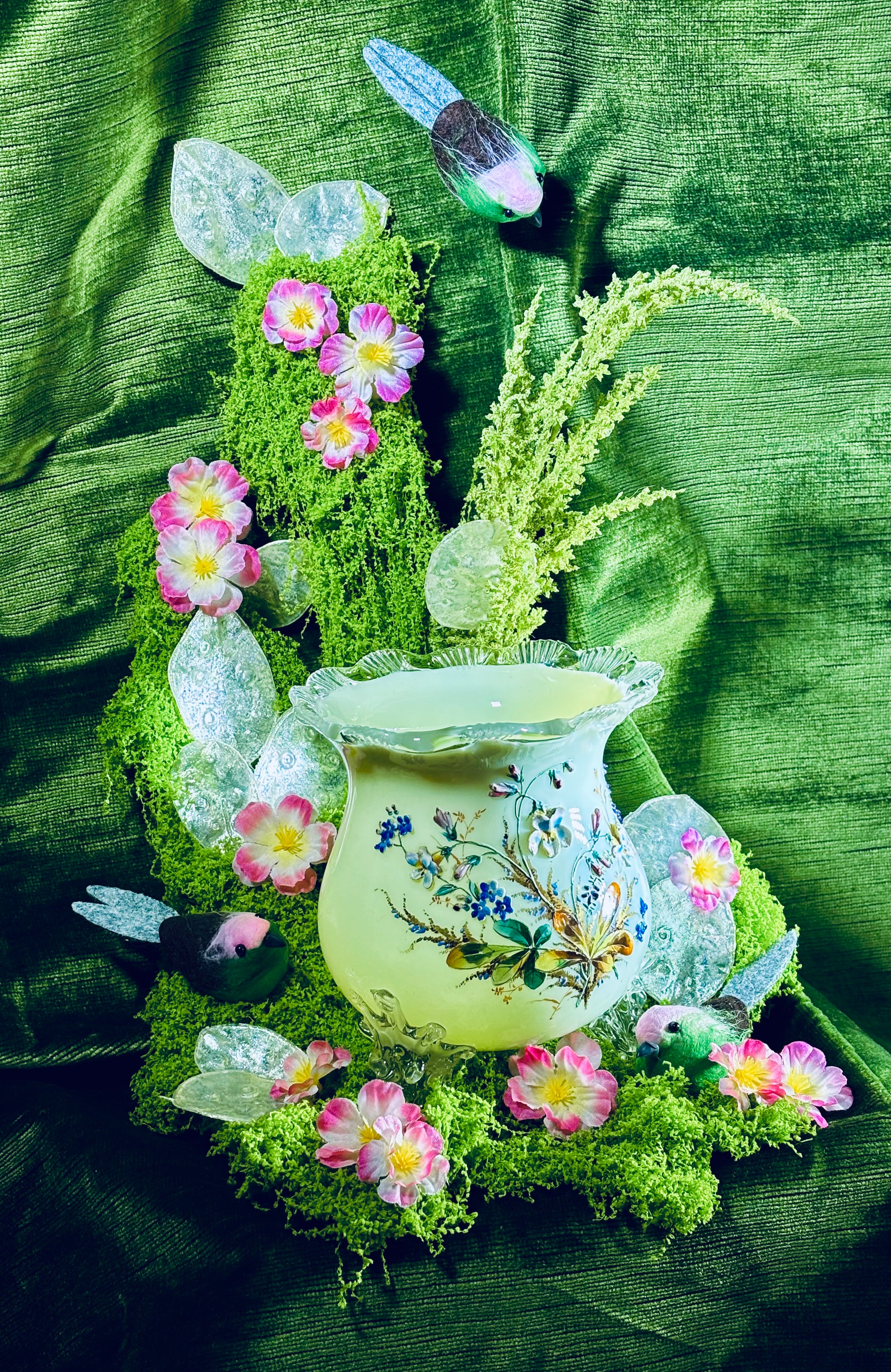 Vase / Cache-Pot Tripode Opaline XIXe