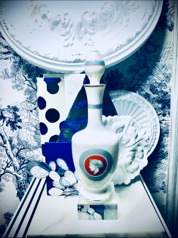 Flacon en porcelaine Maison Paul Pastaud