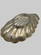 Coupelle en forme de coquille  en métal argenté