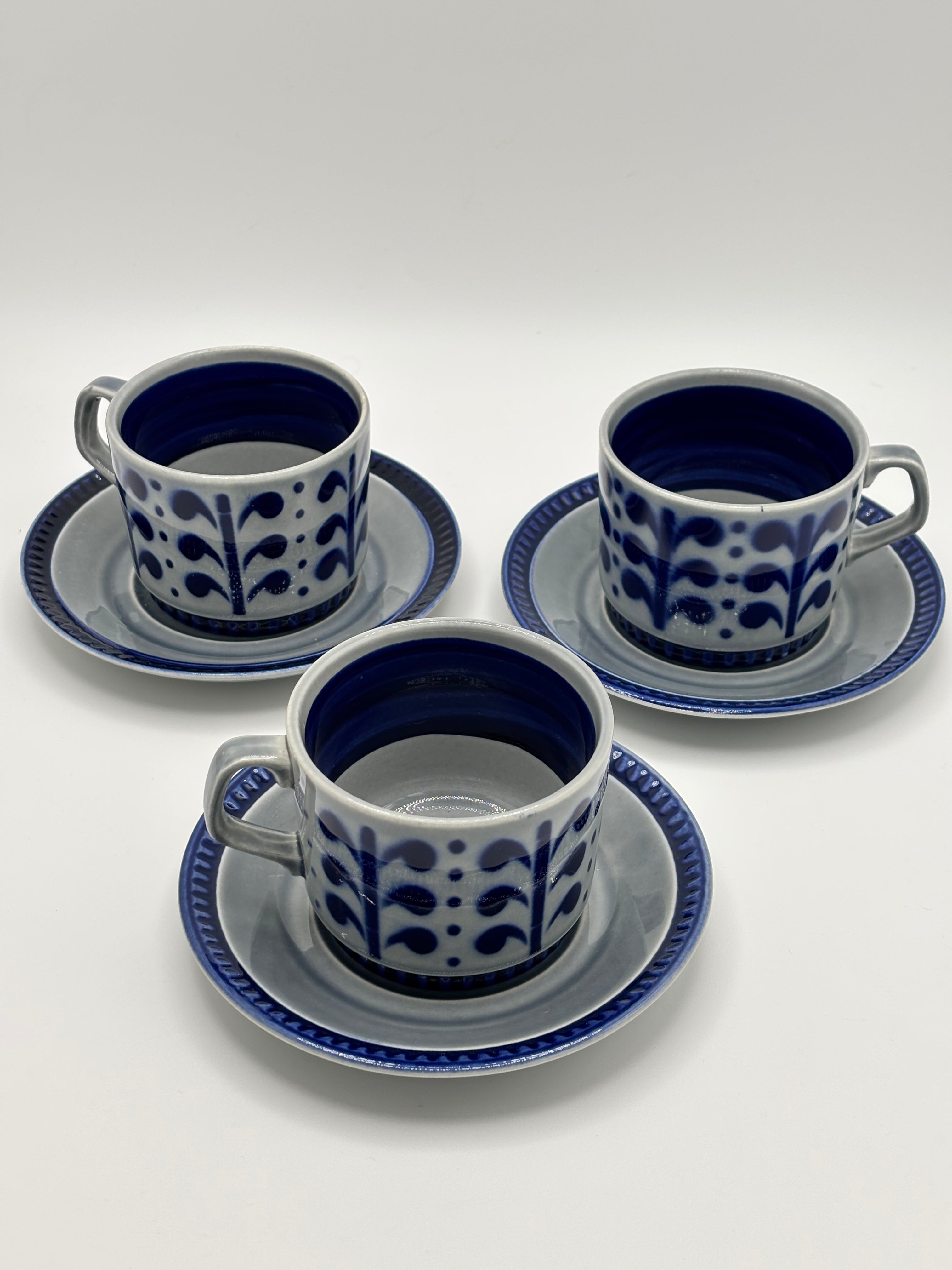 Set de 3 Tasses et sous tasses Boch La Louvière décor Nevada  en grès émaillé