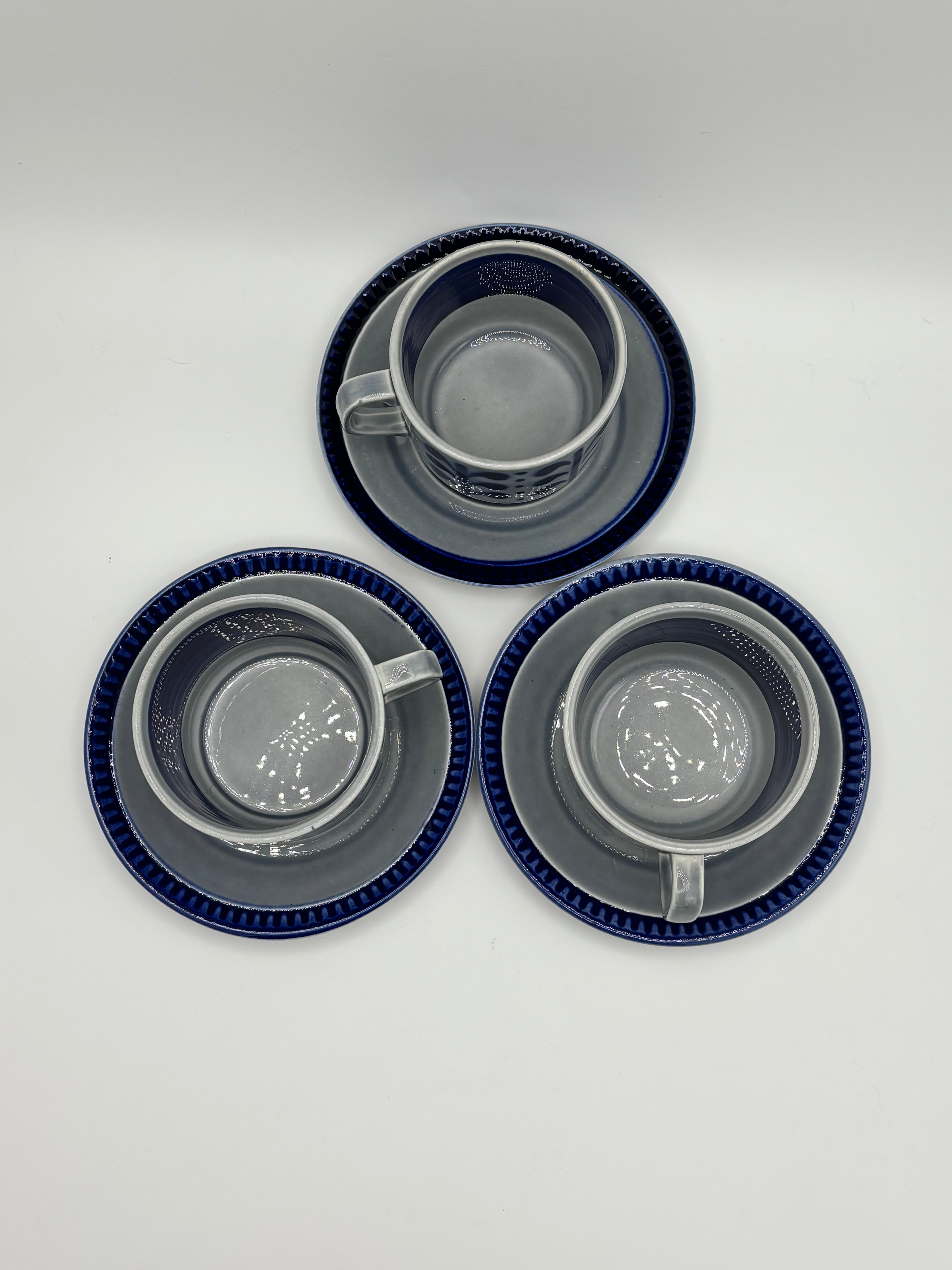 Set de 3 Tasses et sous tasses Boch La Louvière décor Nevada  en grès émaillé