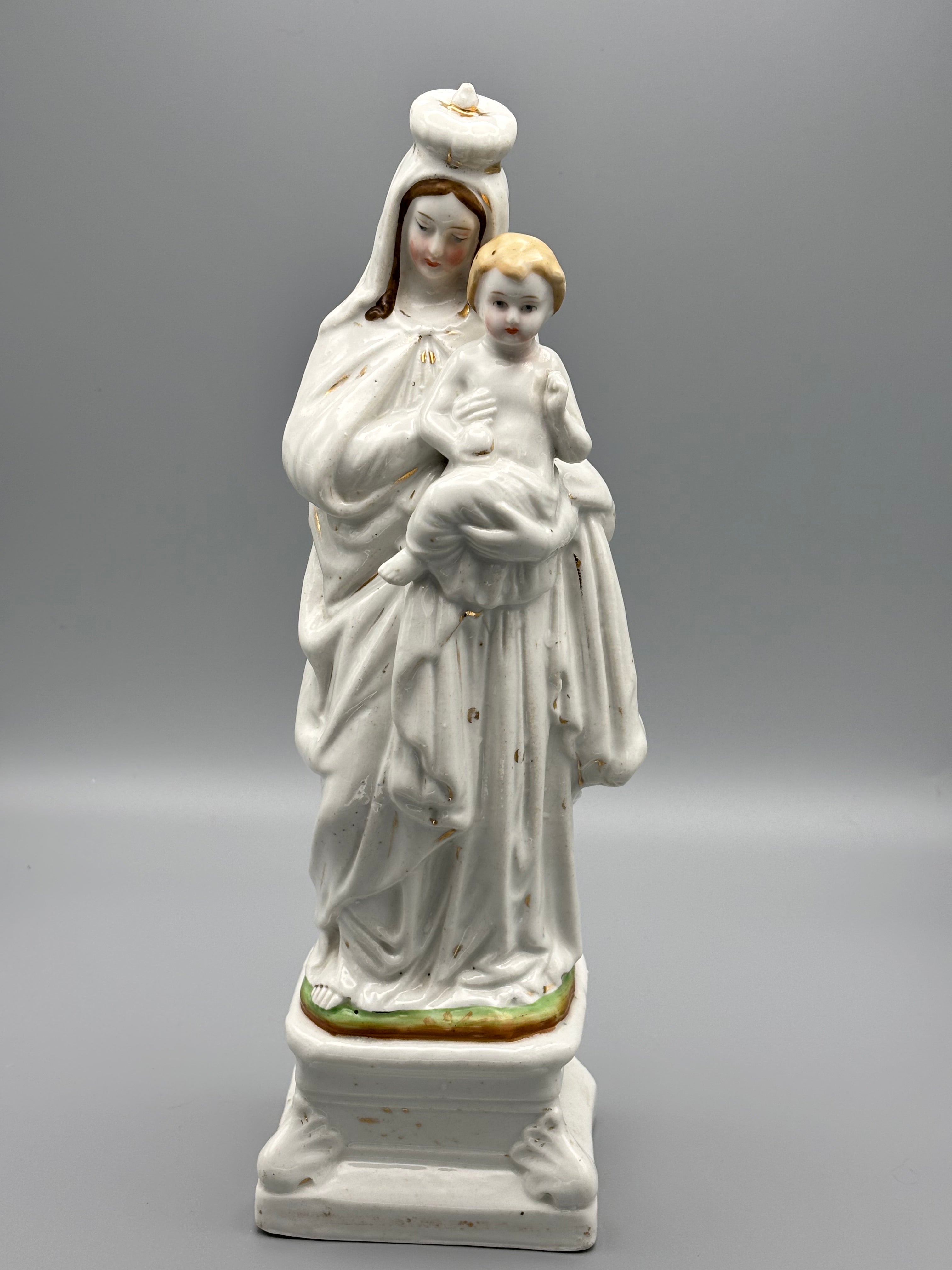 Vierge à l'Enfant en porcelaine émaillée