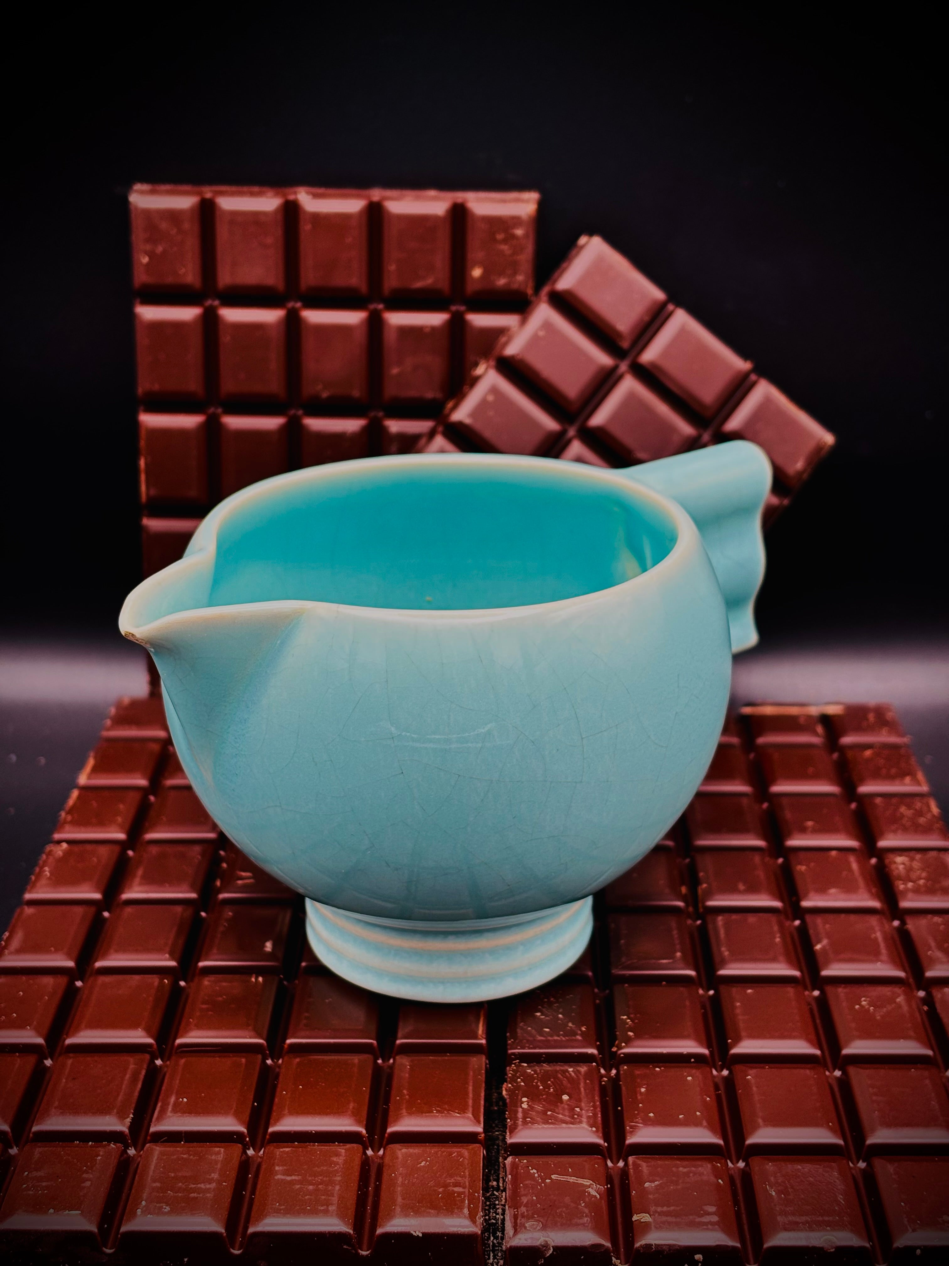 Verseuse en céramique craquelée céladon turquoise esprit ROBJ