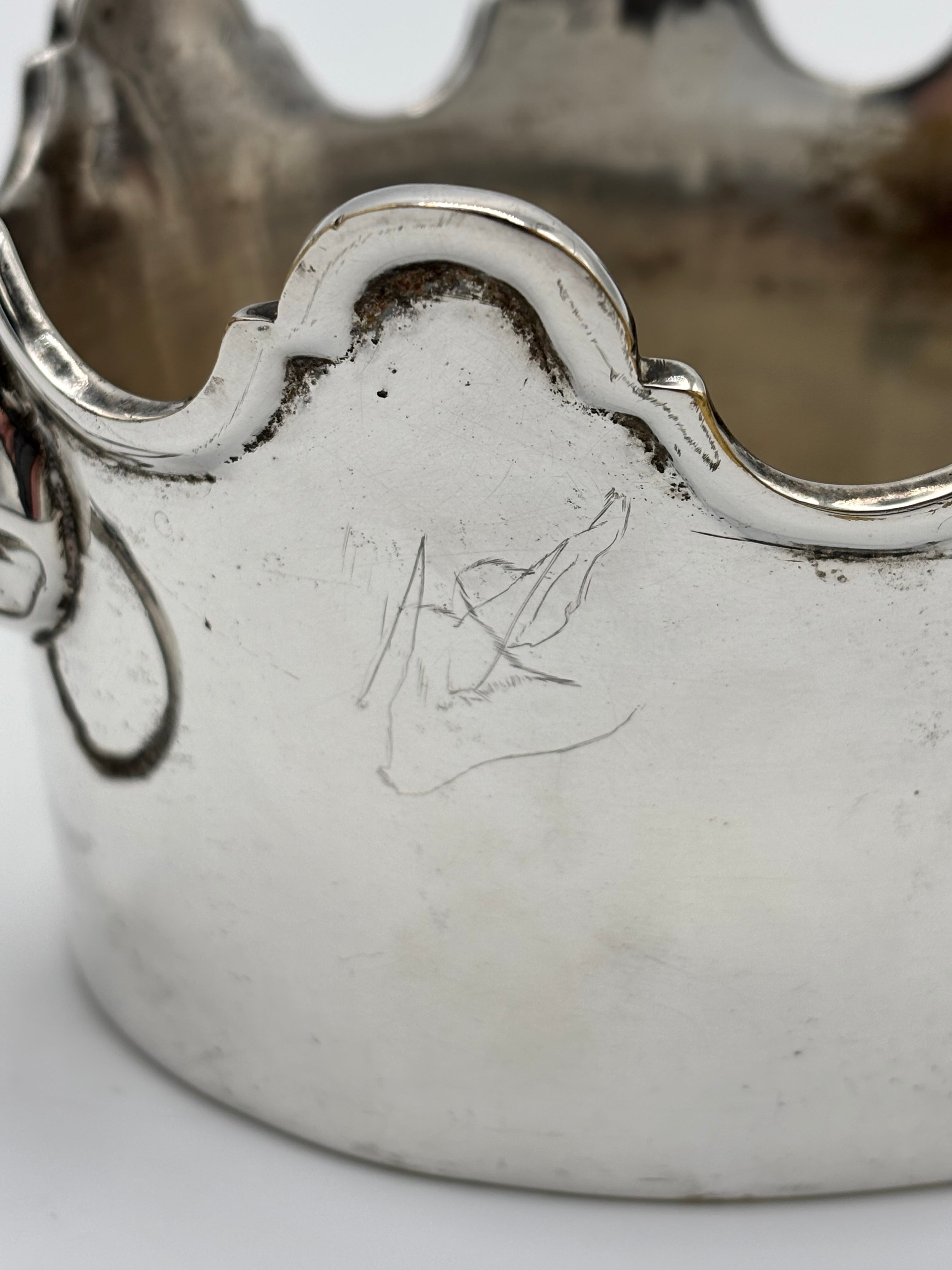 Rafraississoir à verres décoratif en métal argenté à têtes de lions