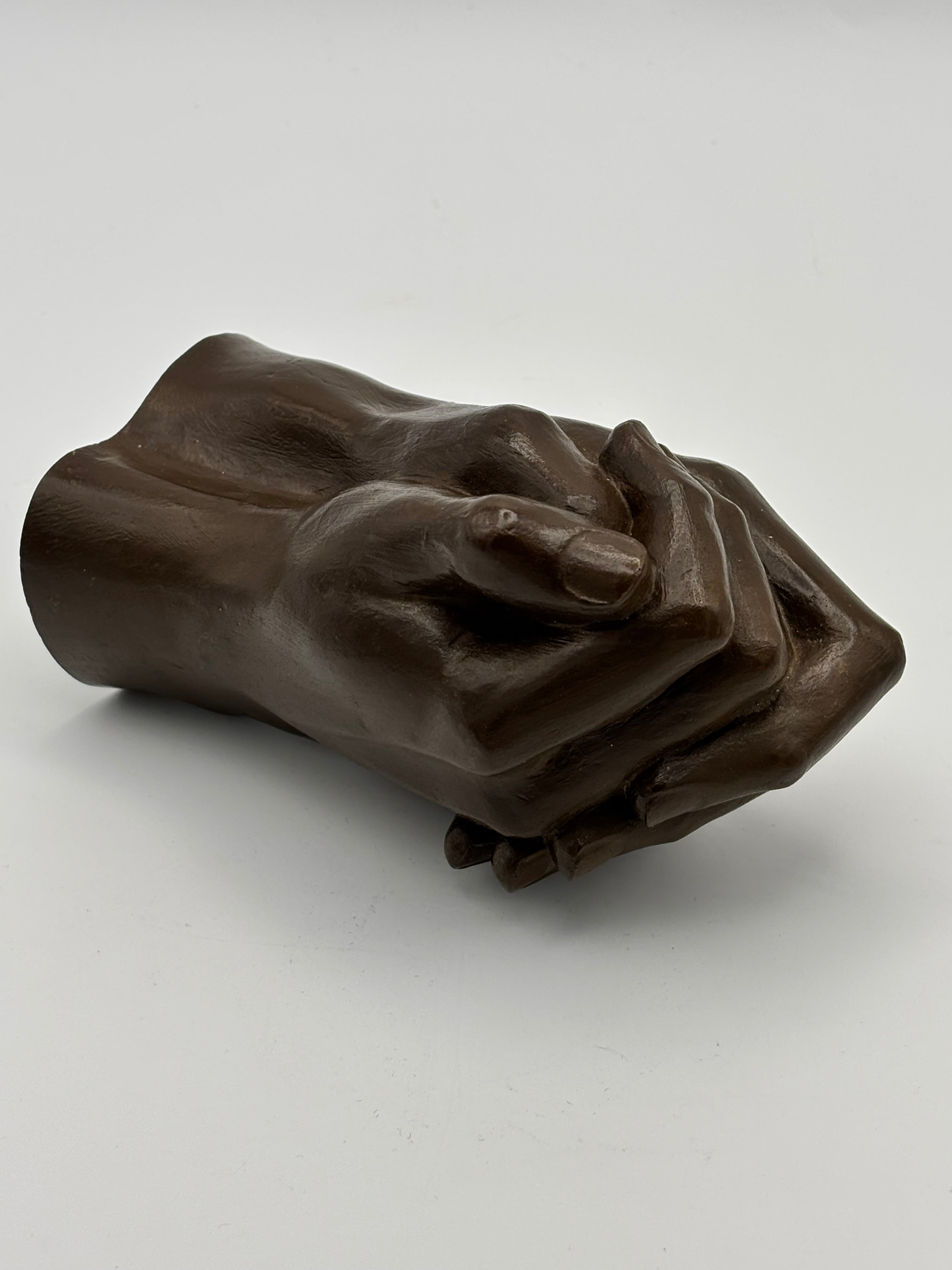 Les Mains unies Sculpture Denis Lacomme