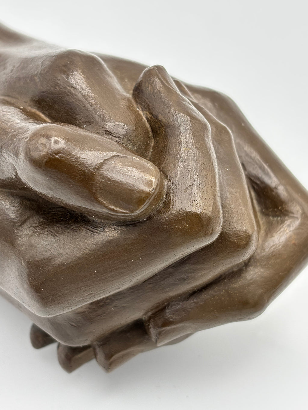 Les Mains unies Sculpture Denis Lacomme